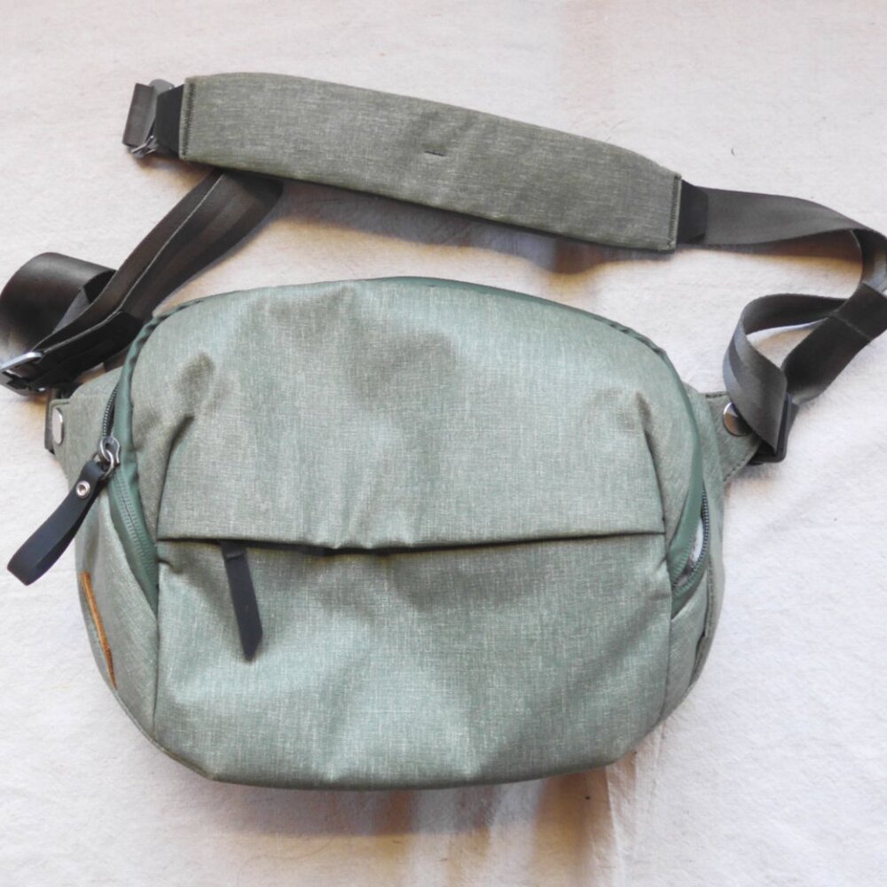 Peak Design The Everyday Sling 5L